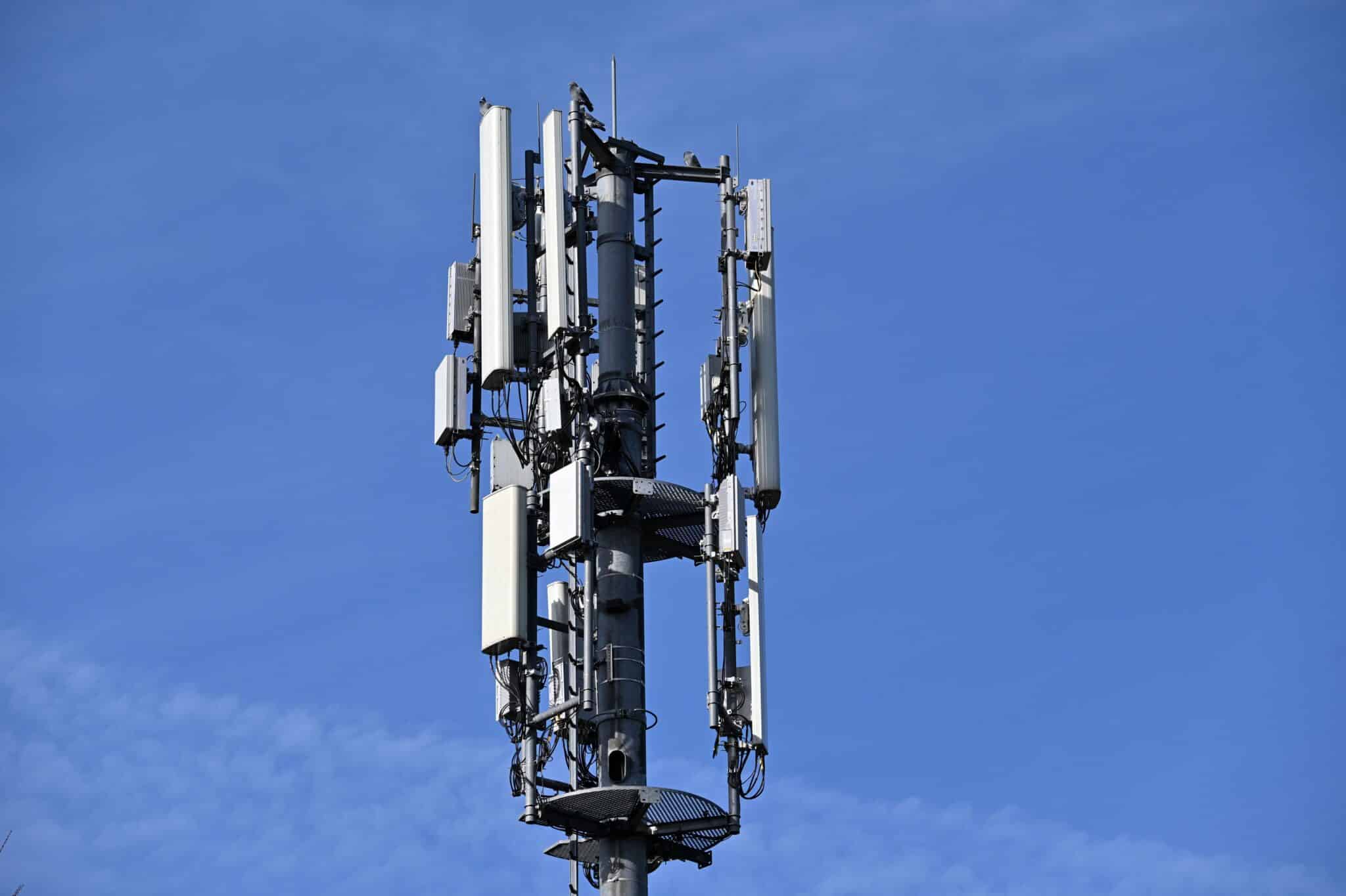 Comment les copropriétés en France peuvent financer des travaux grâce au bail de leur pylône télécom